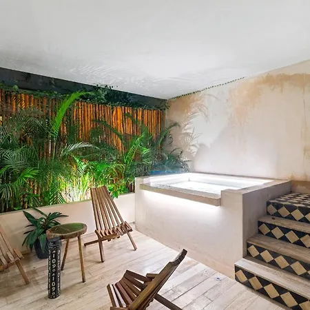 201 Beautiful Apartment With Private Pool